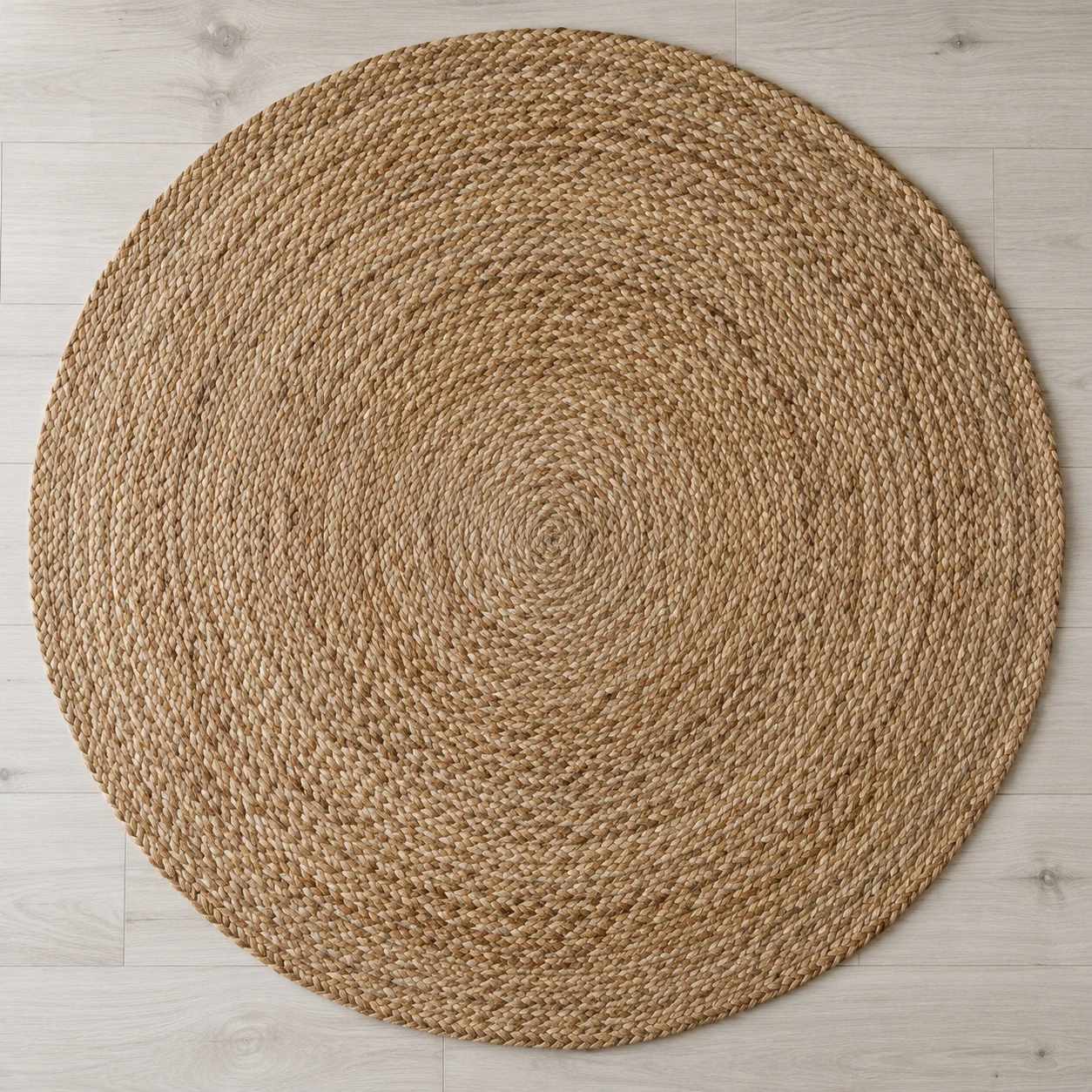 Round braided jute rug